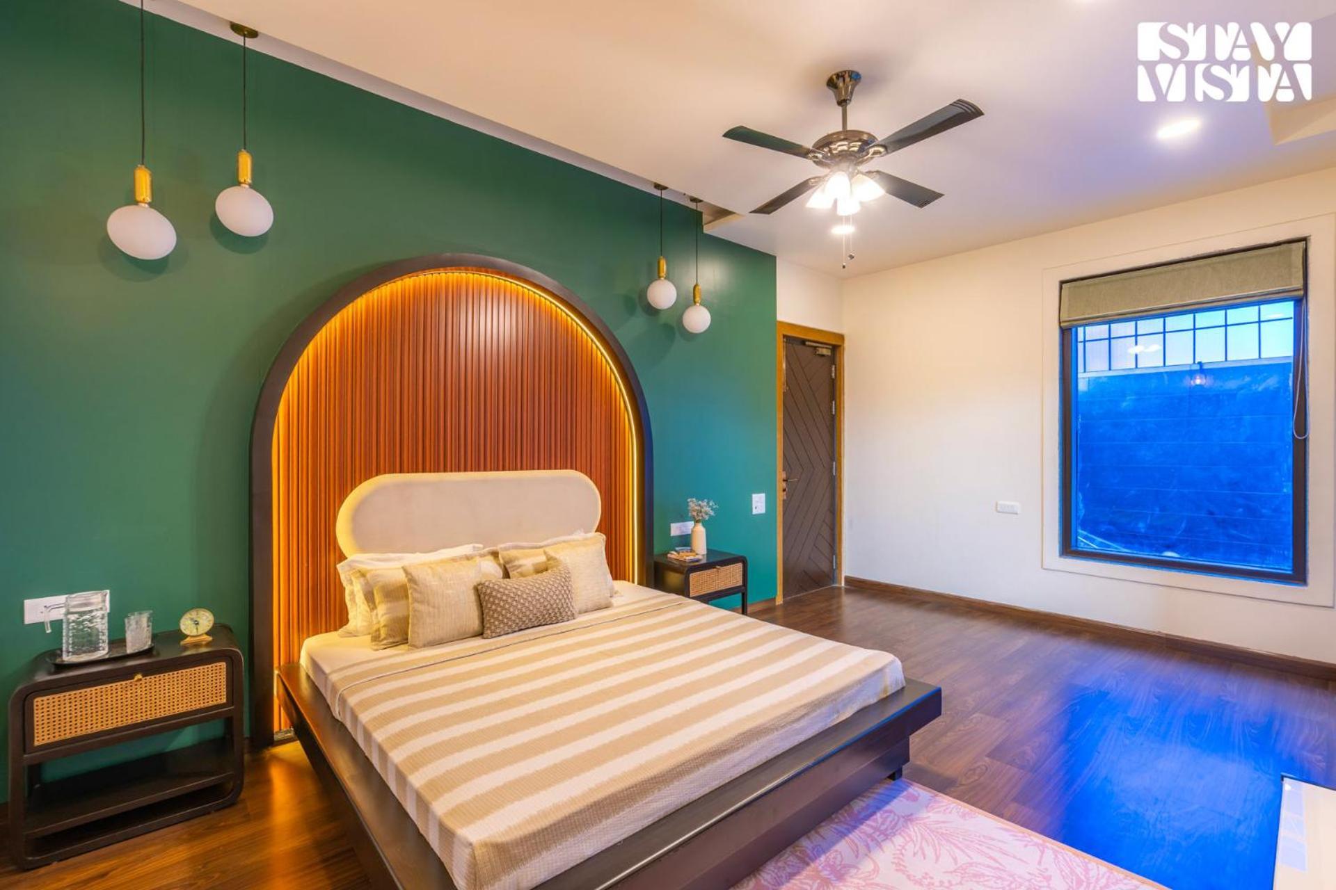 Stayvista At Wandering Vines Indoor Pool 4Bhk Luxury Villa In Delhi Sohna ภายนอก รูปภาพ