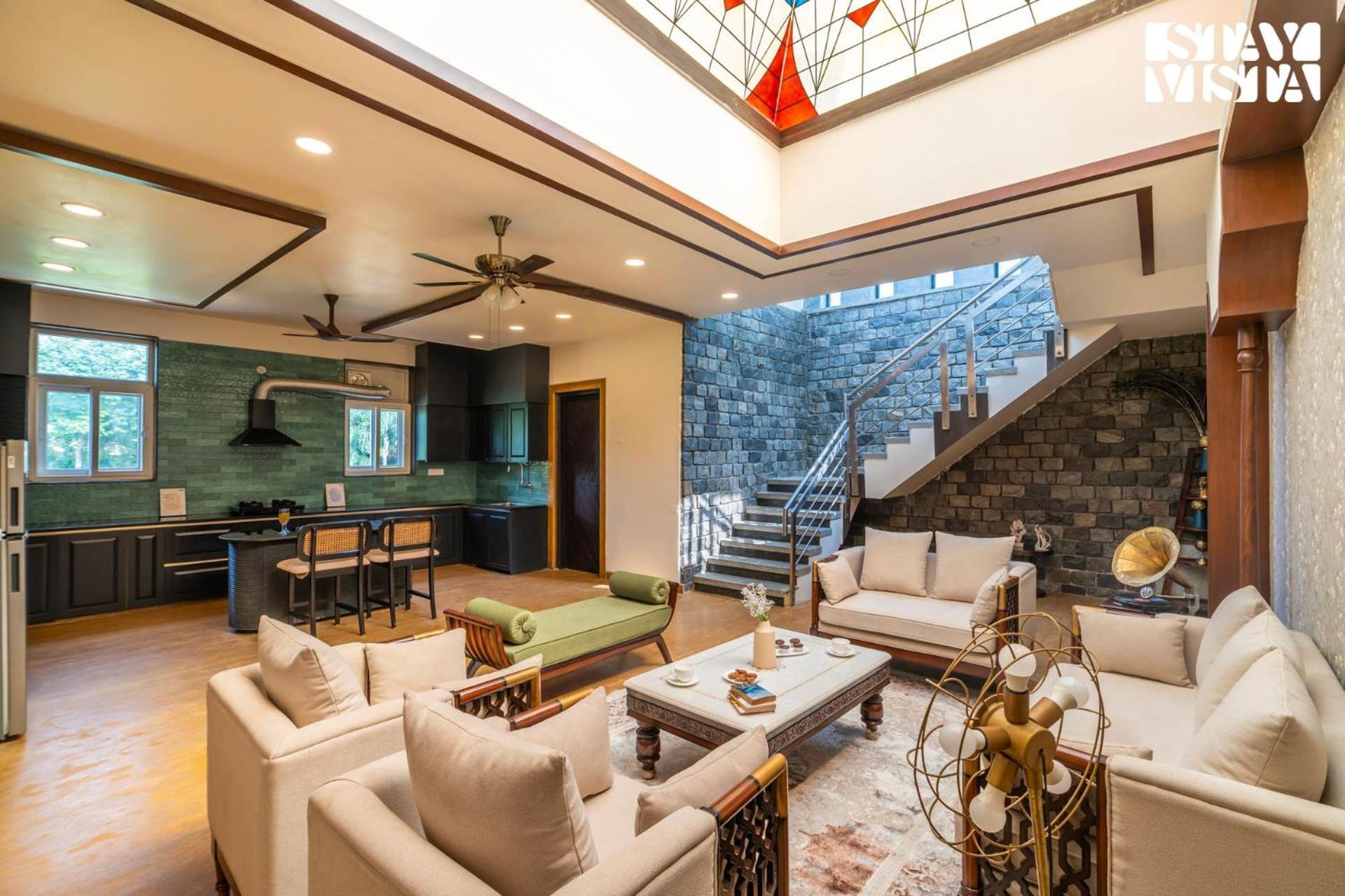 Stayvista At Wandering Vines Indoor Pool 4Bhk Luxury Villa In Delhi Sohna ภายนอก รูปภาพ